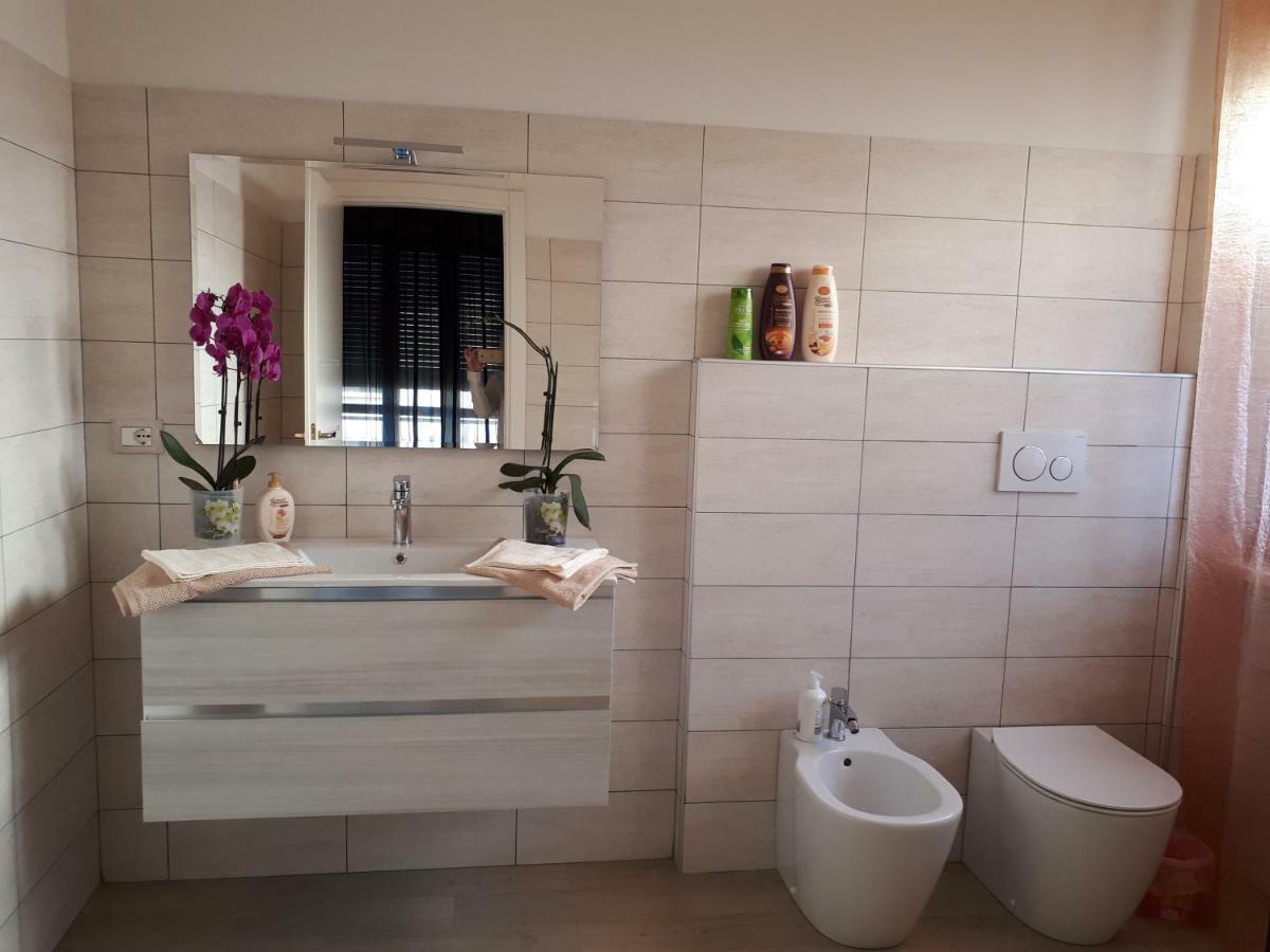 Casa Delle Orchidee Hotel Alba  Ngoại thất bức ảnh